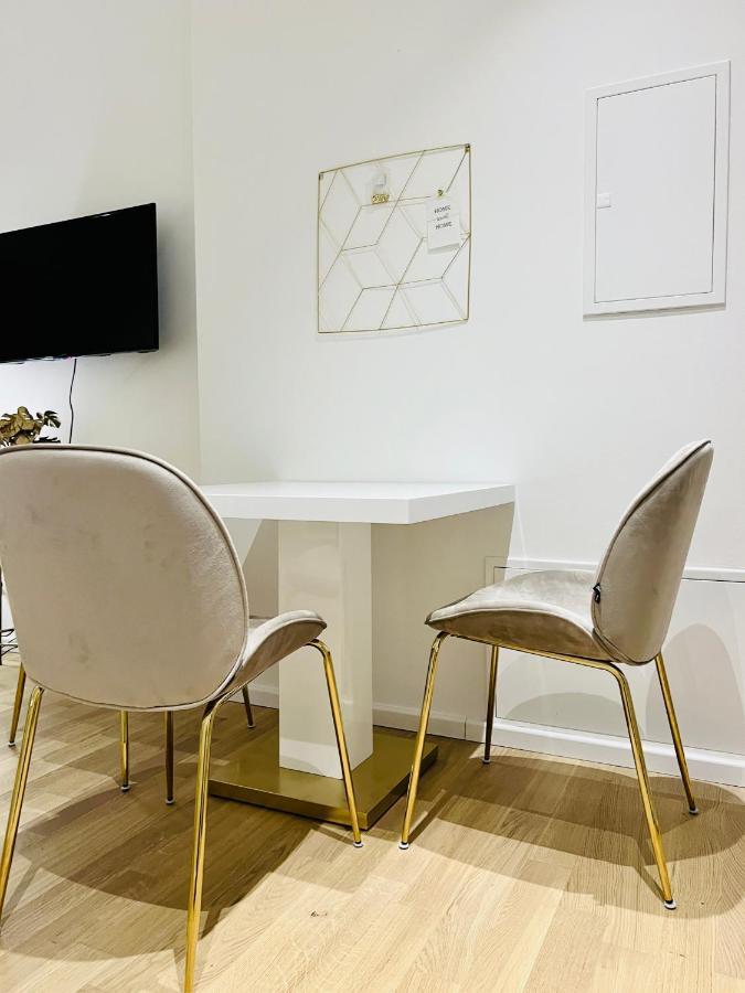 Modern Style City Apartment Wien